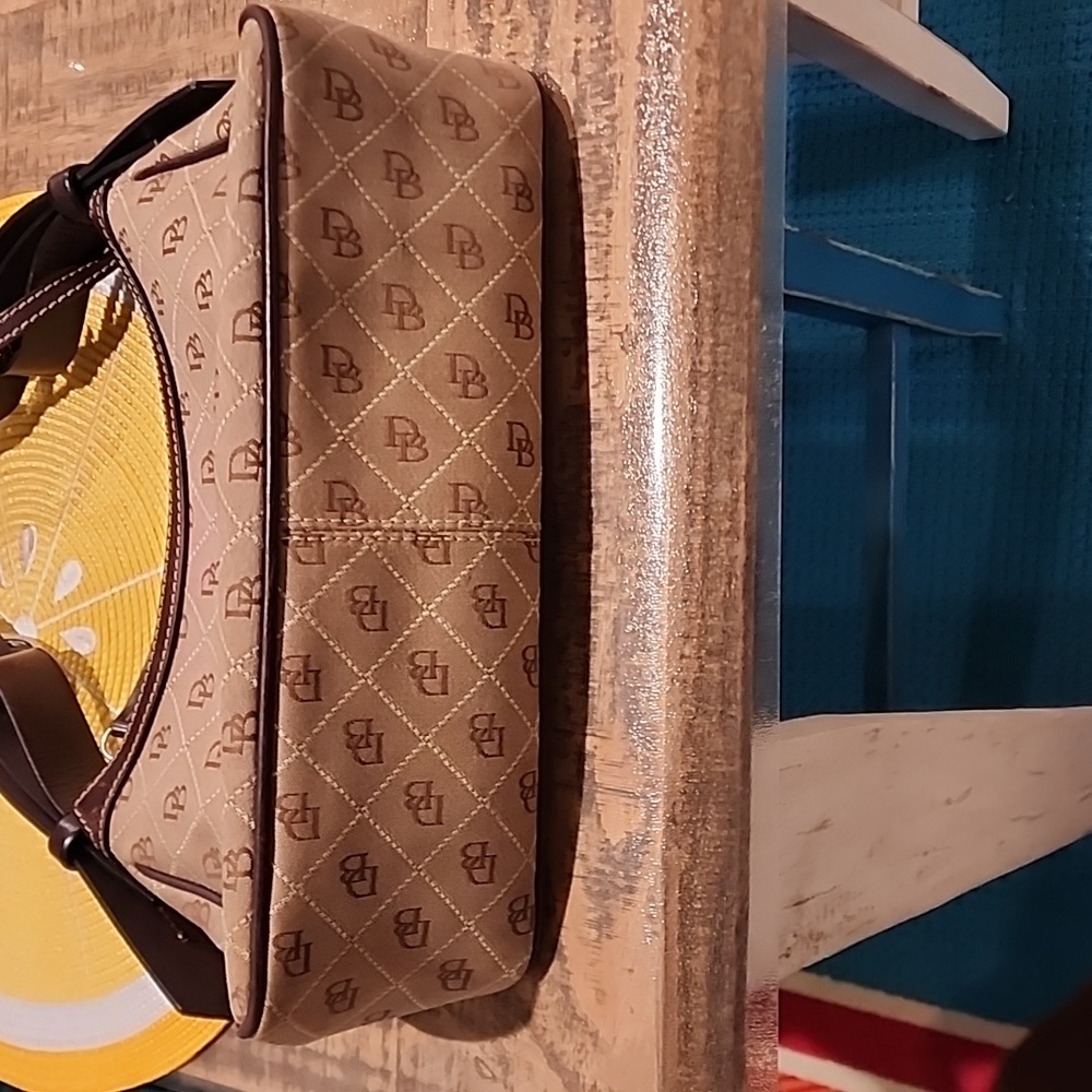Dooney & Bourke Medium Satchel - Picture 4 of 6